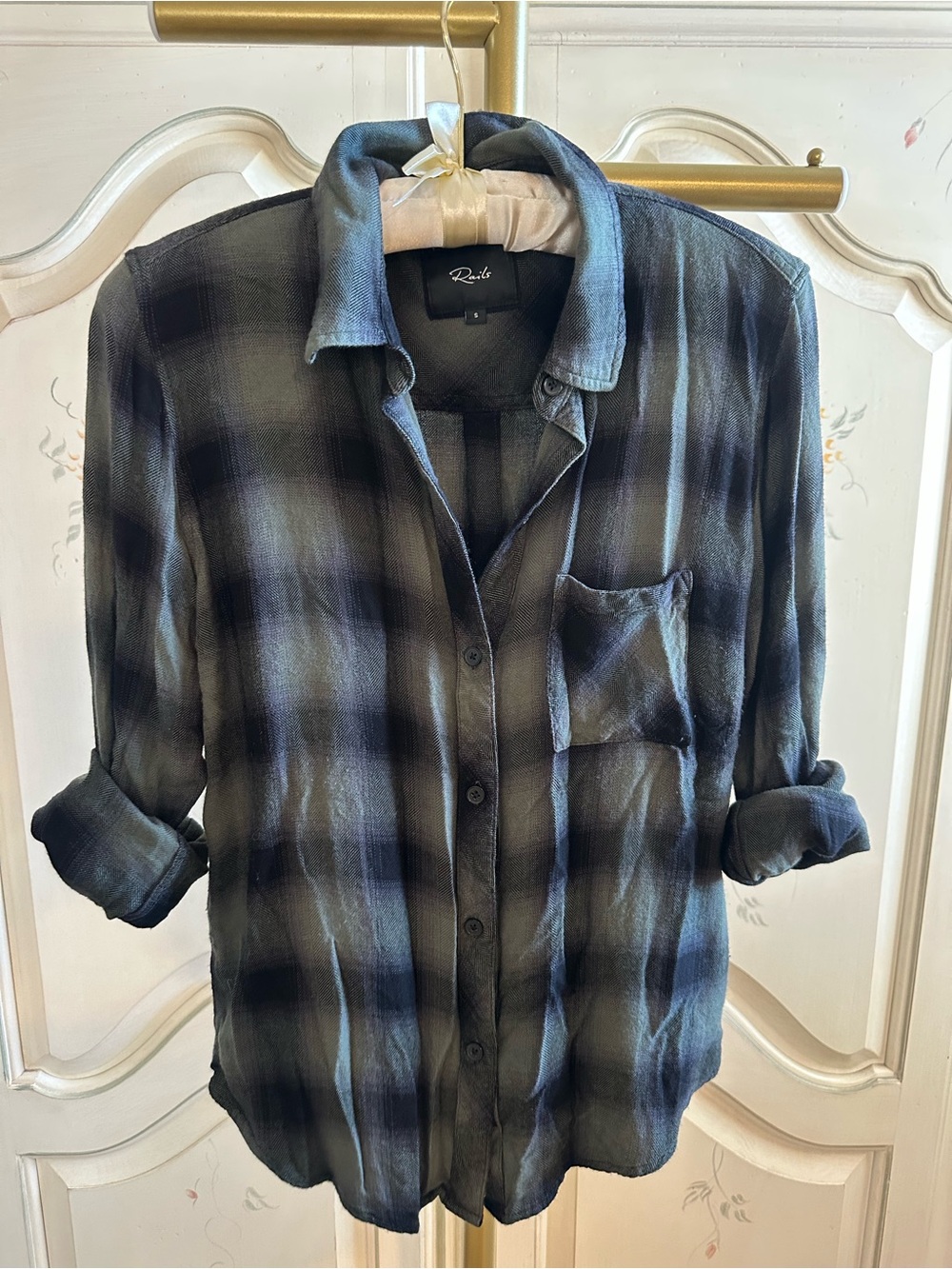 Rails Women’s Button-Up Shirt in Olive and Black Plaid - Medium